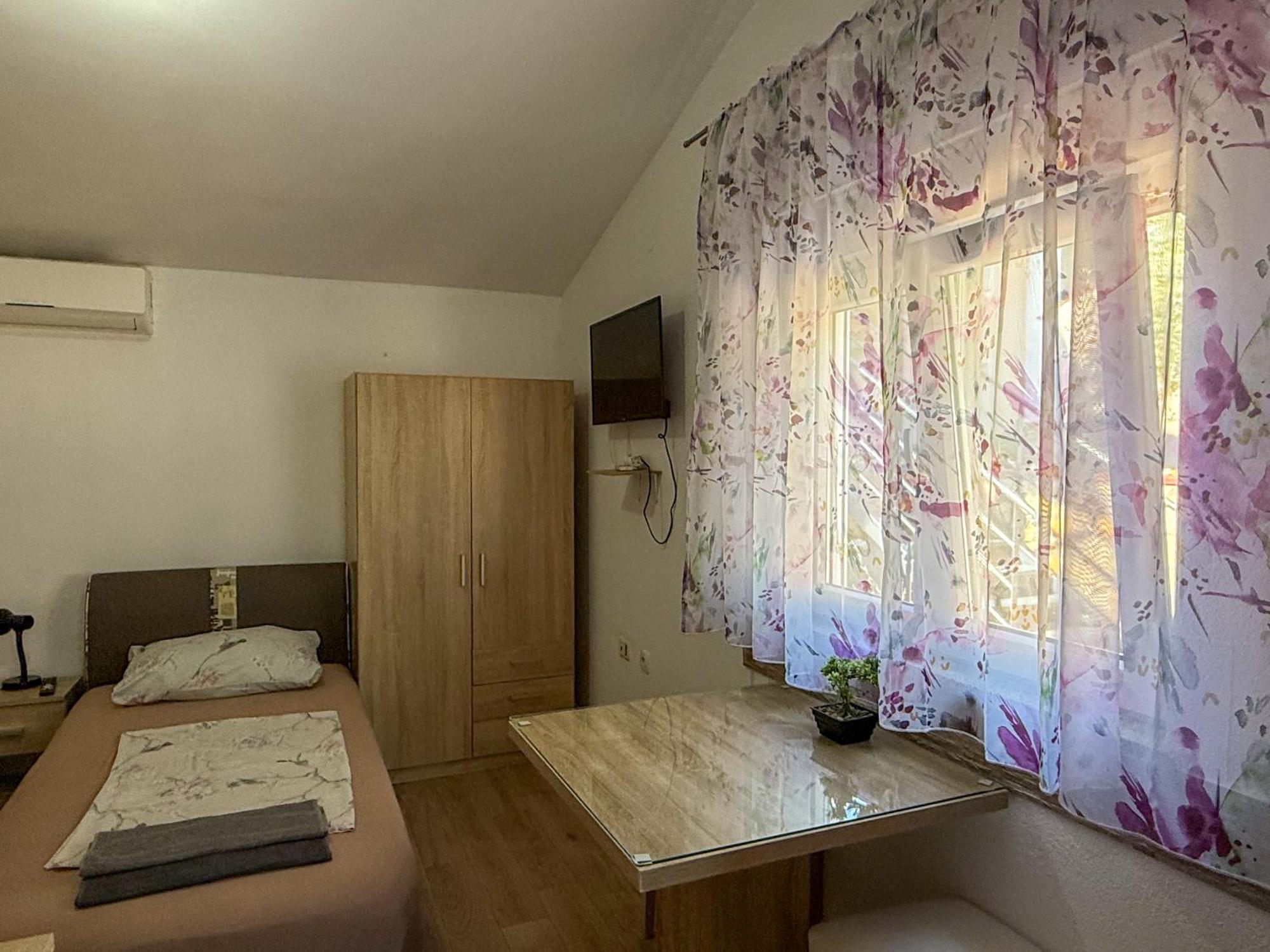 Apartman Meghan Pula Exteriör bild