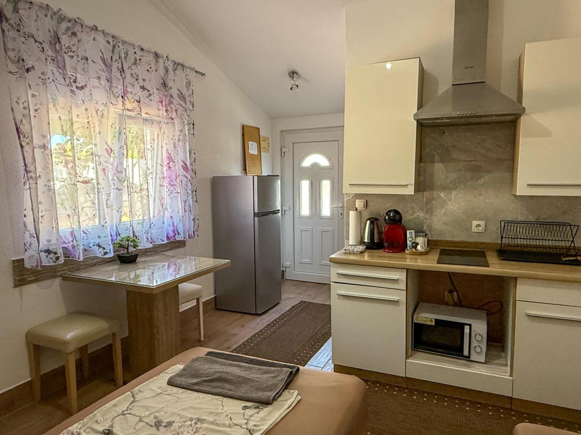 Apartman Meghan Pula Exteriör bild